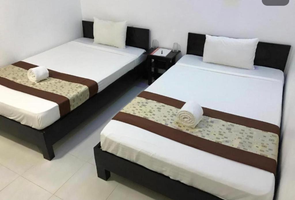Trinco Relax Hut Hotel Trincomalee Buitenkant foto