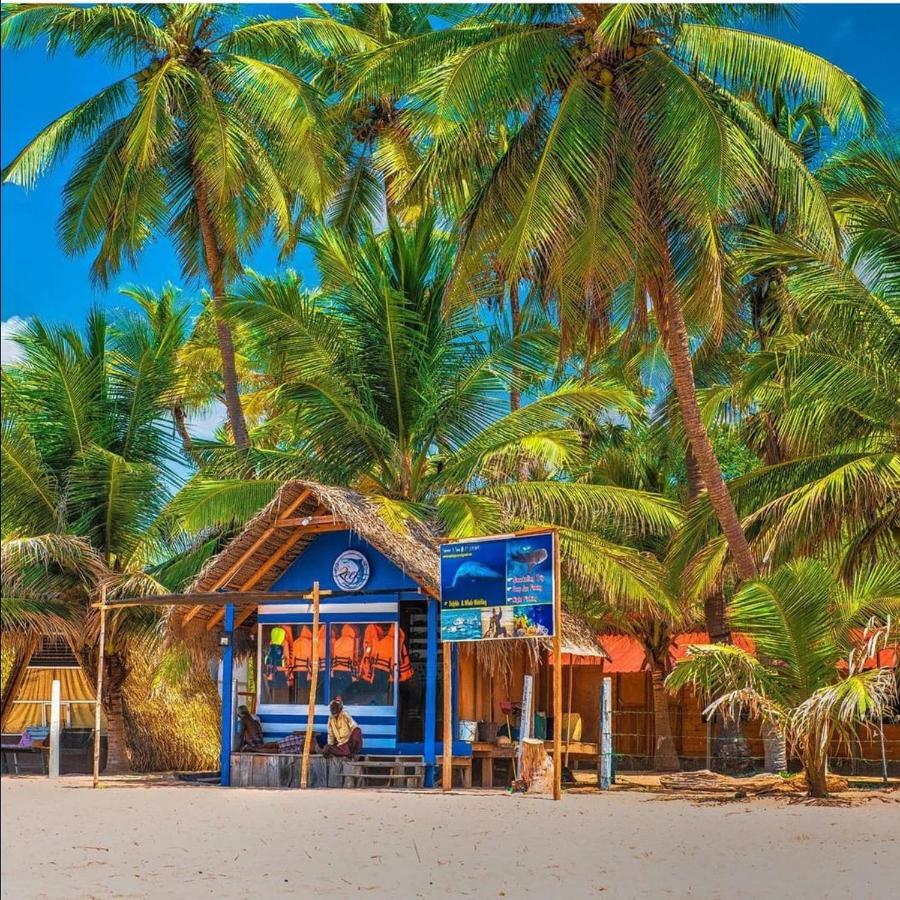 Trinco Relax Hut Hotel Trincomalee Buitenkant foto