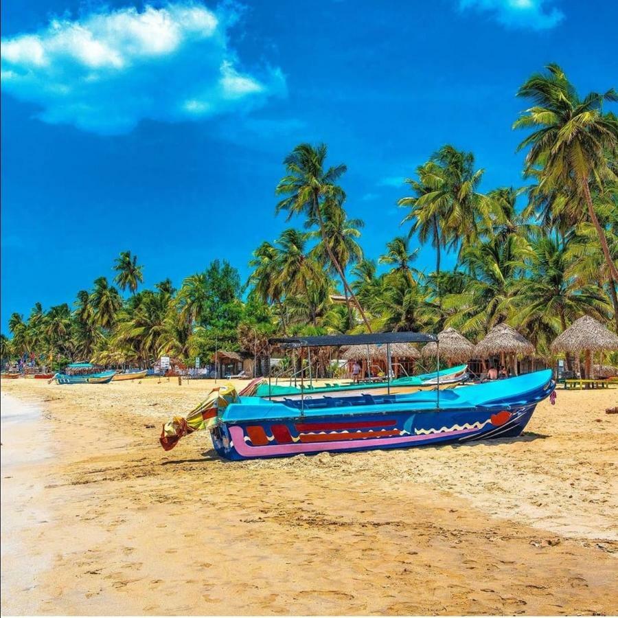 Trinco Relax Hut Hotel Trincomalee Buitenkant foto